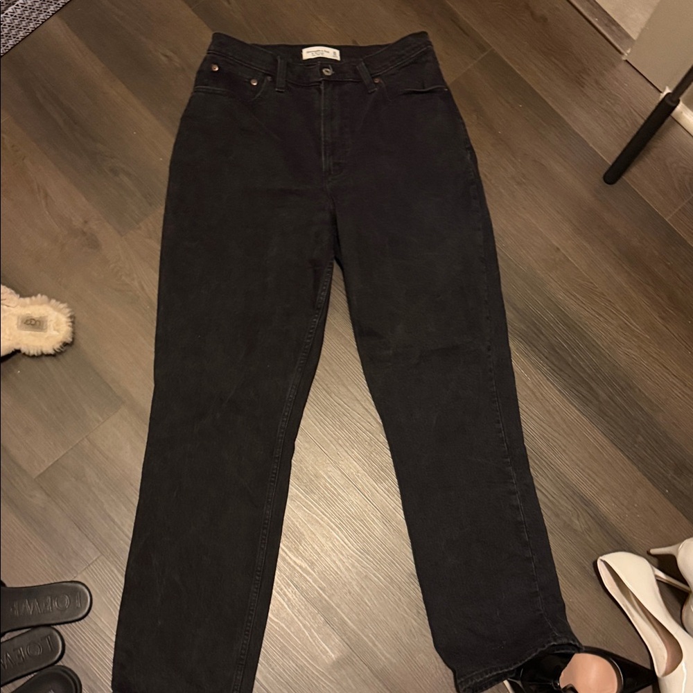 Abercrombie & Fitch Women's Black Straight Leg Jeans